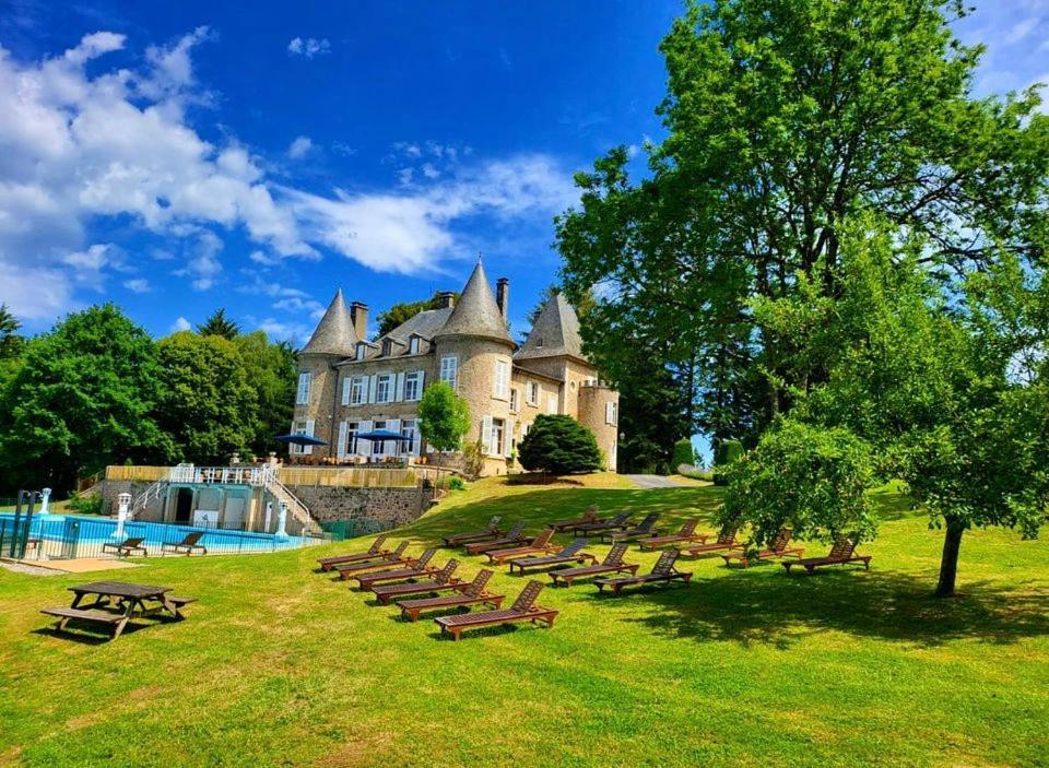 Chateau Le Mialaret Neuvic  Exterior foto