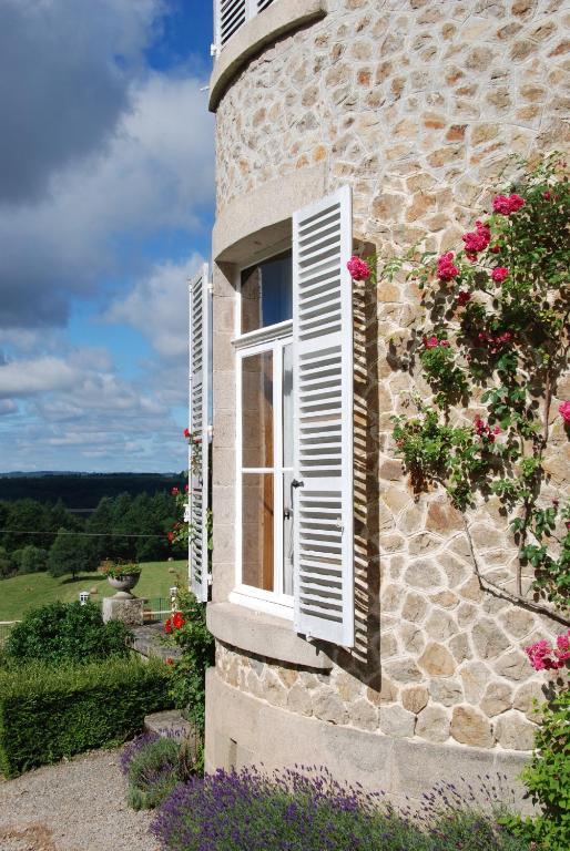 Chateau Le Mialaret Neuvic  Exterior foto